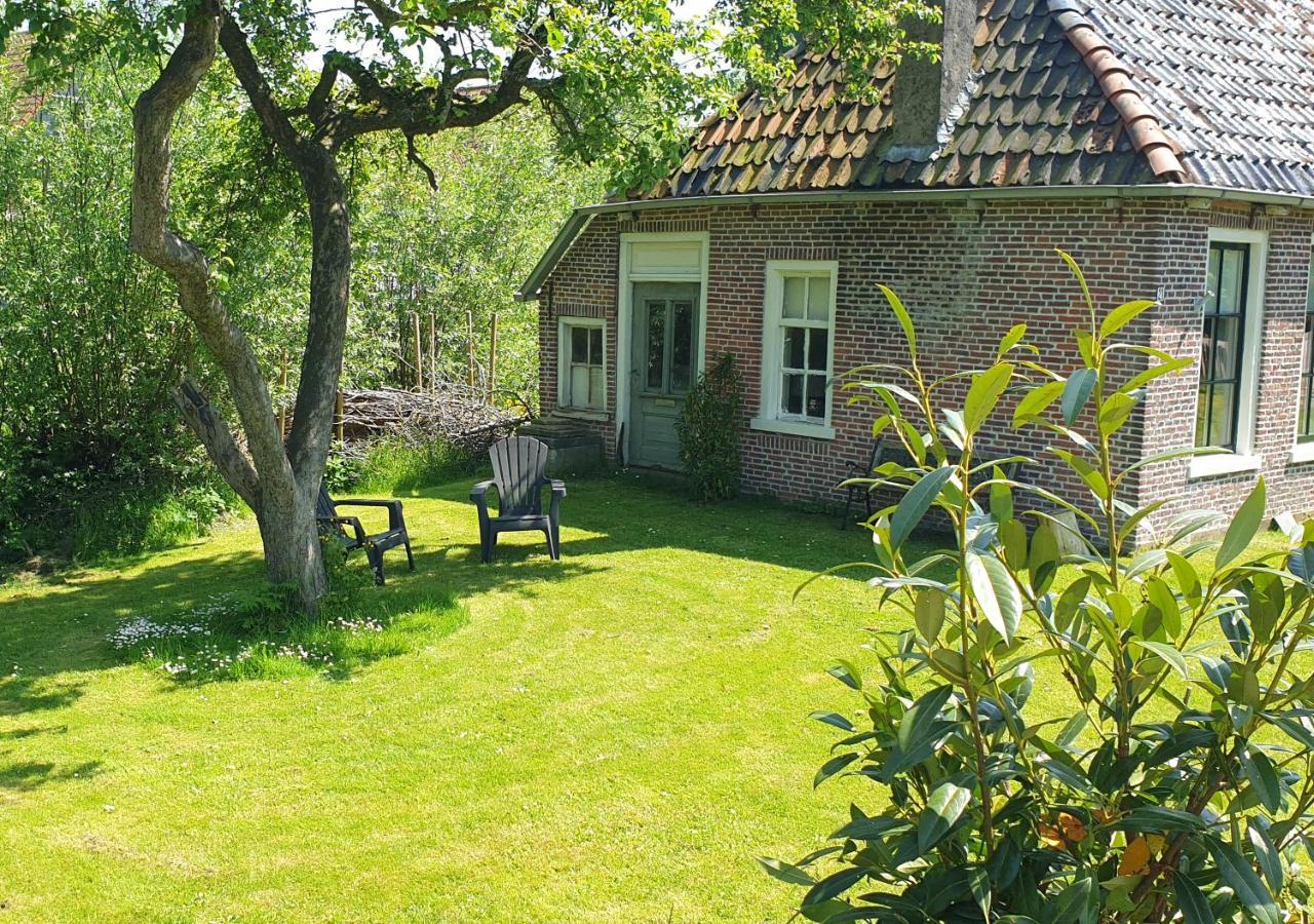 Fakansjehus Sfeervol Met Fijne Tuin Jirnsum Luaran gambar